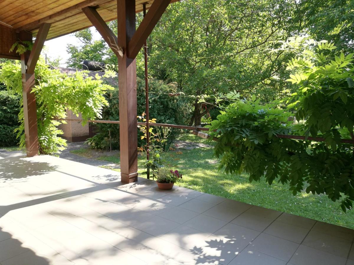 Szántód Holiday House Retro מראה חיצוני תמונה